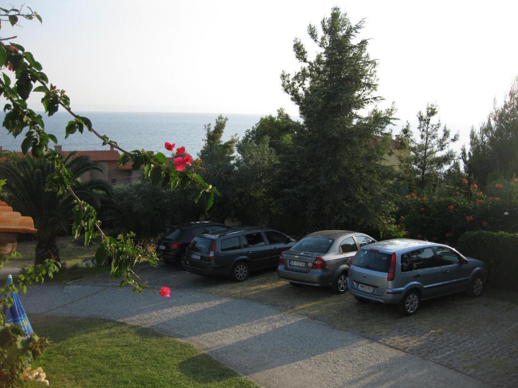 Helios Land Apartment Neos Marmaras Exterior photo